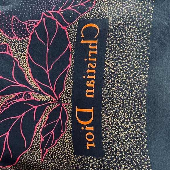 Beautiful Unused Fox Designed  Christian Dior 100% Silk Scarf  Satin 29"x29  (17 - Picture 7 of 9